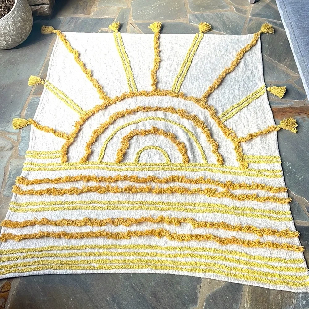 Modern Ray Throw Blanket